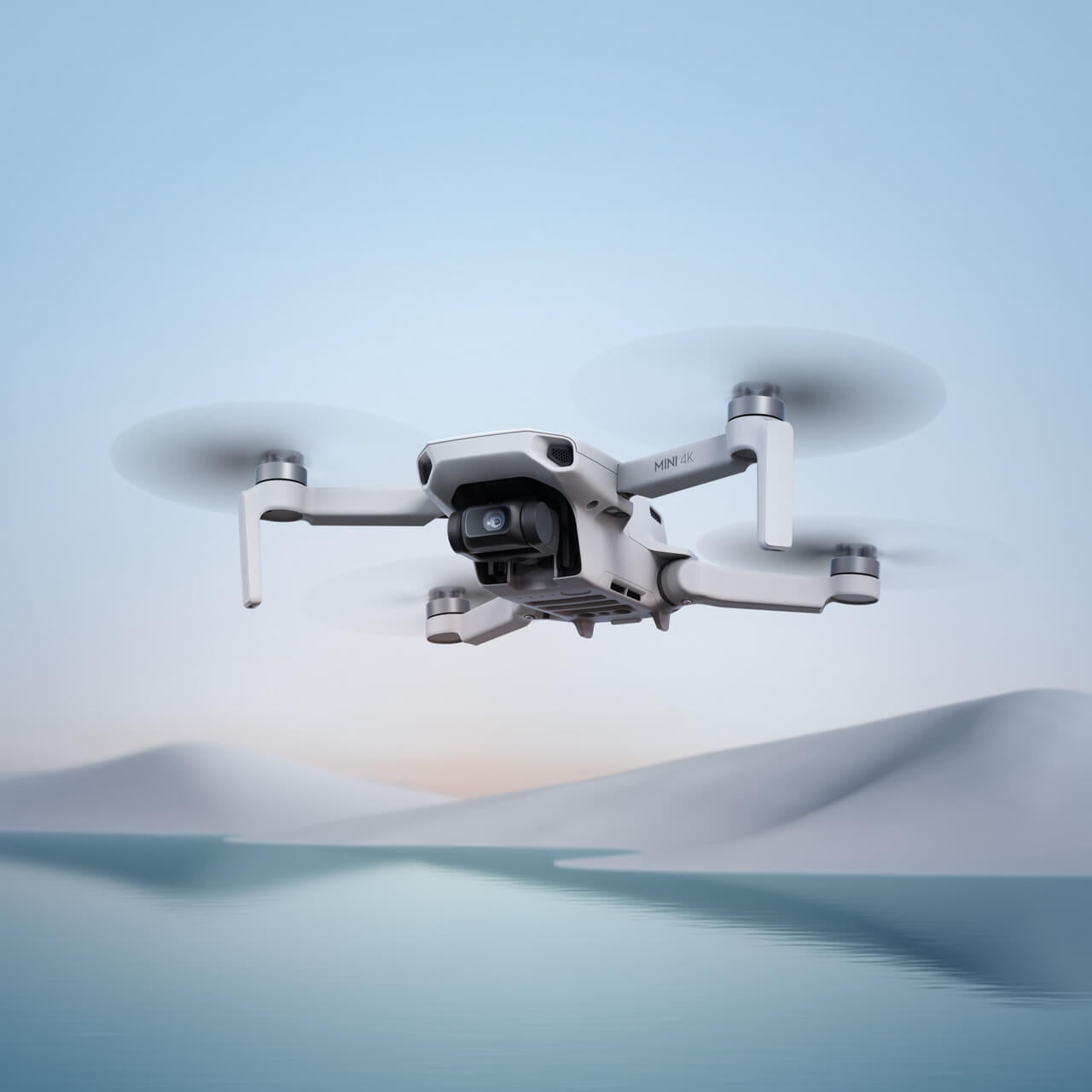 DJI Mini 4K Fly More Combo – طائرة درون متقدمة، بطارية ممتدة، وميزات عالية الأداء.